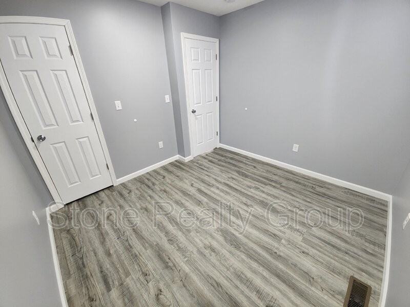 1451 N 26th St - Photo 4 of 11