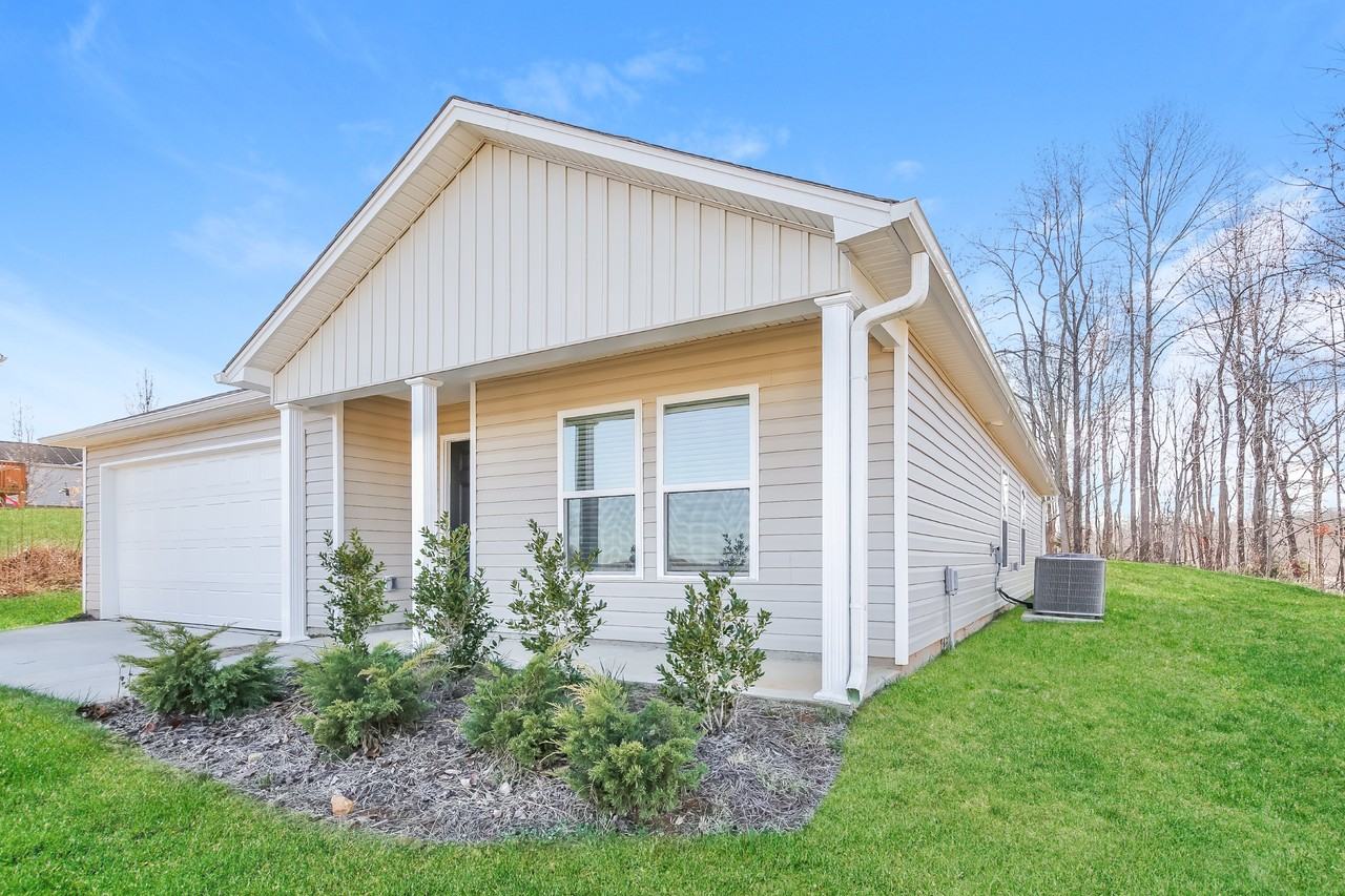 2407 Heritage View Ln - Photo 3 of 17