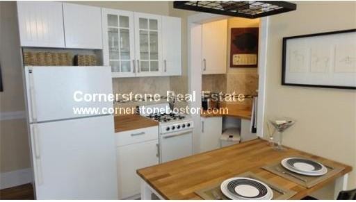 Burbank Street #12 - Photo 3 of 6