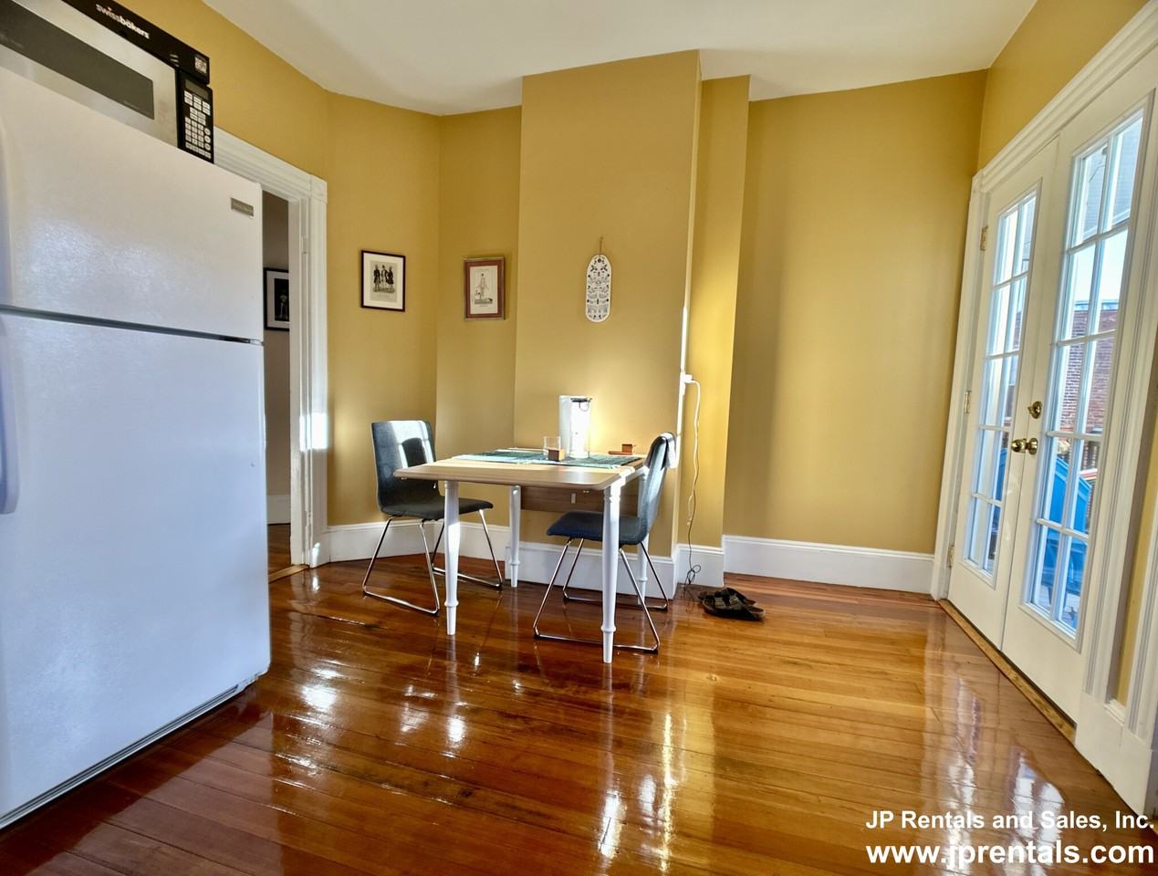 16 Arcola St #3 - Photo 2 of 12