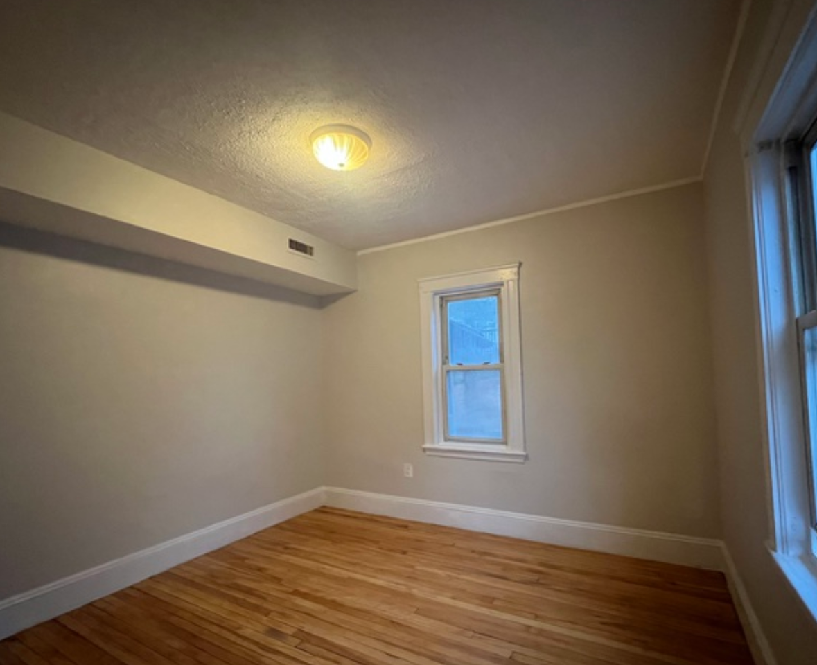 291 Alewife Brook Pkwy #2 - Photo 4 of 10