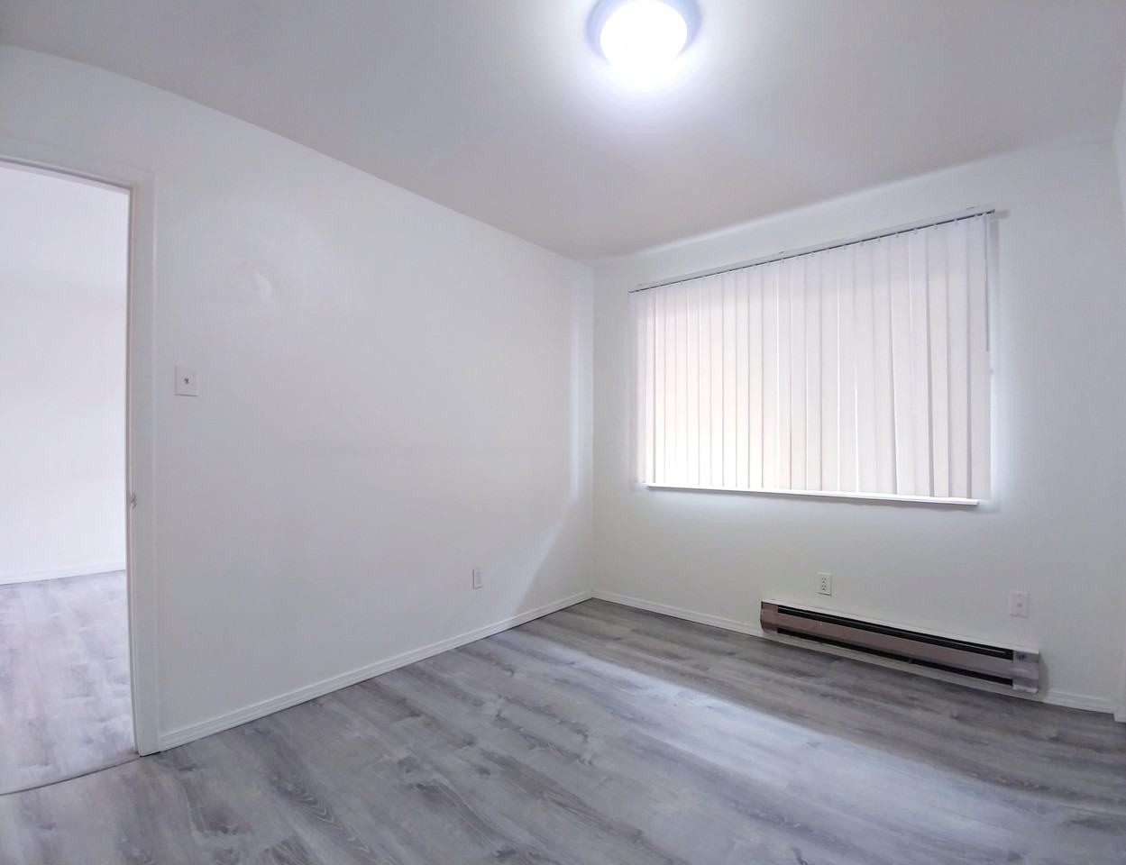 512 Ash St Se - Photo 5 of 24