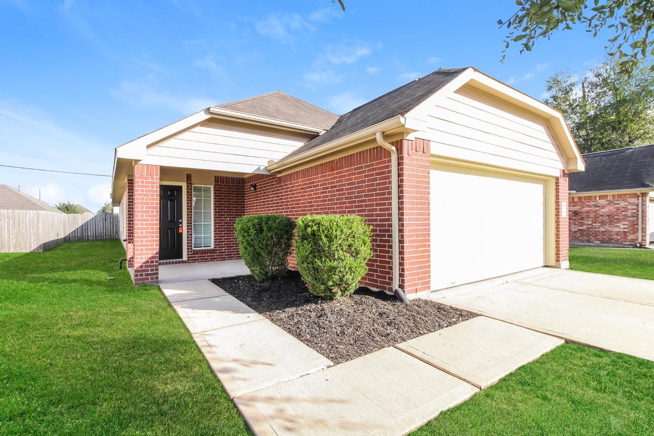 6317 Hogue St - Photo 2 of 11