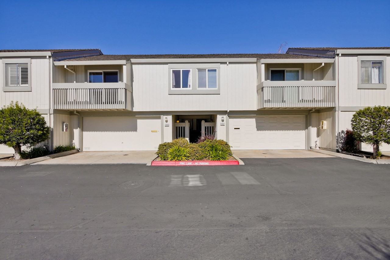 10995 Northseal Sq - Photo 2 of 50