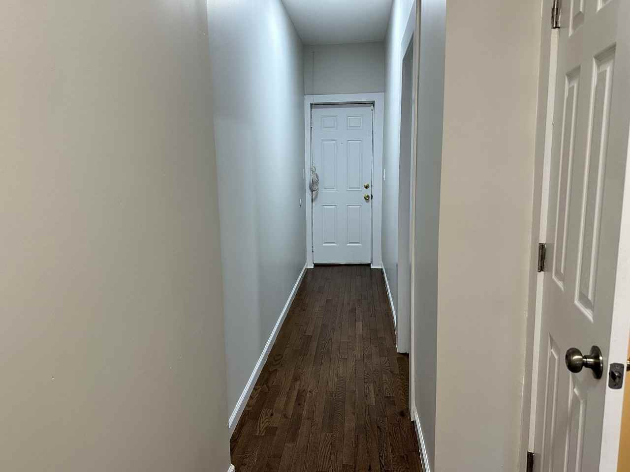 9 Bentley Avenue #5 - Photo 7 of 28