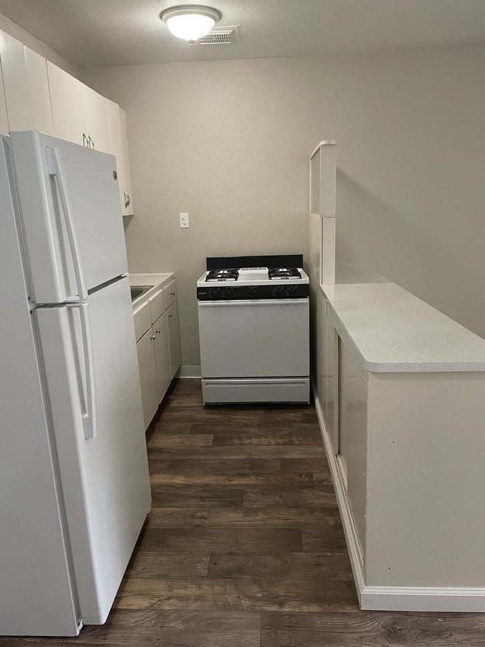 515 Carpenter St #NA - Photo 2 of 6