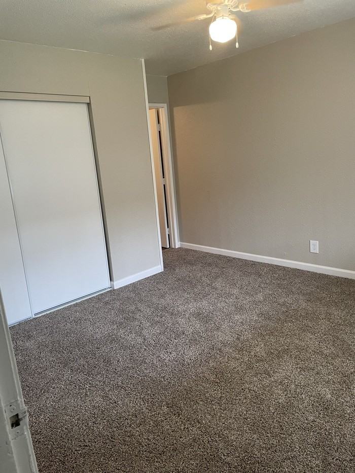 515 Carpenter St #NA - Photo 3 of 6