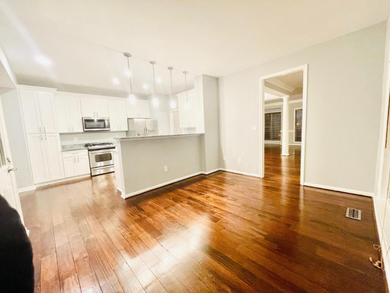 20584 Banbury Sq - Photo 2 of 14