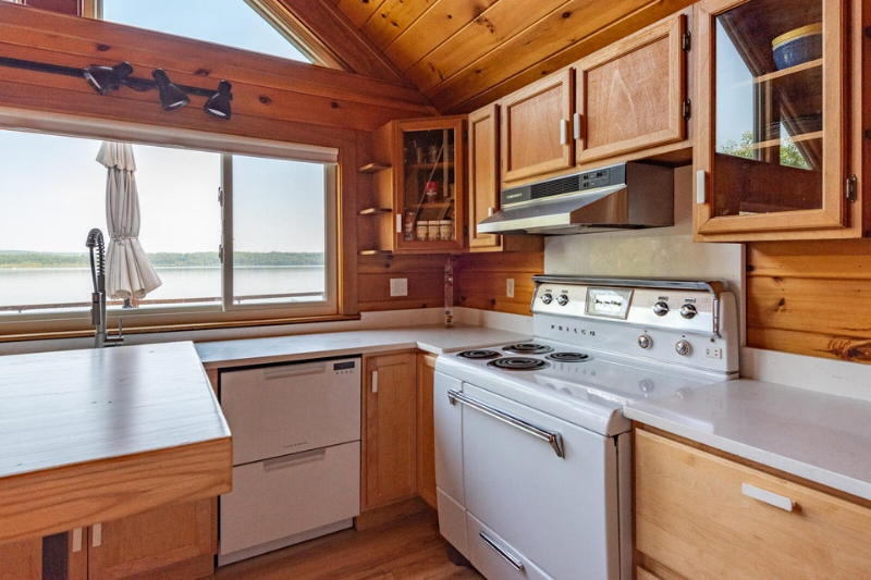 316 Red Cedar Lane North - Photo 2 of 50