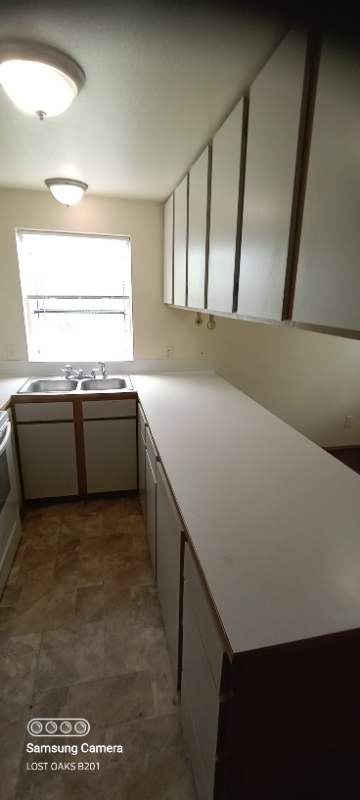 550 Se 8th Ave #B201 - Photo 3 of 10