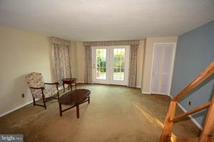 featured image of 2716 Maxwell St