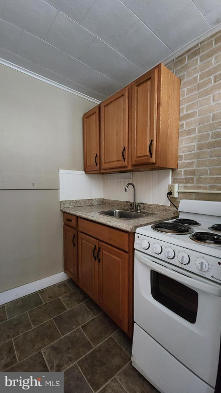 106 W Stiegel St - Photo 2 of 11