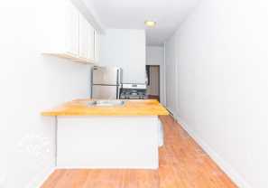 369 Menahan St #1R - Photo 1 of 1