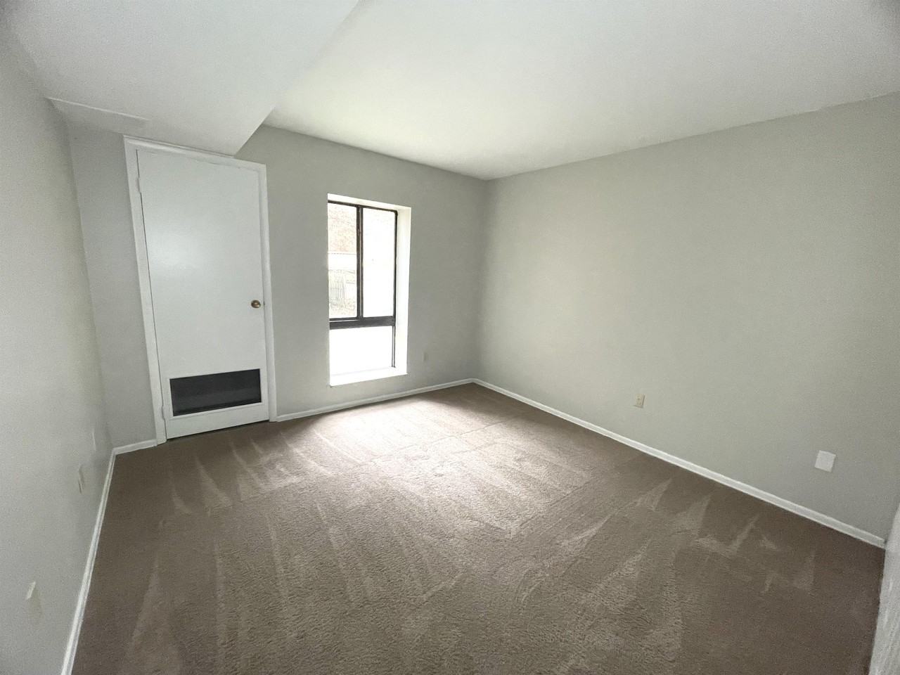 5050 DOYLE ROAD307 #307 - Photo 5 of 9