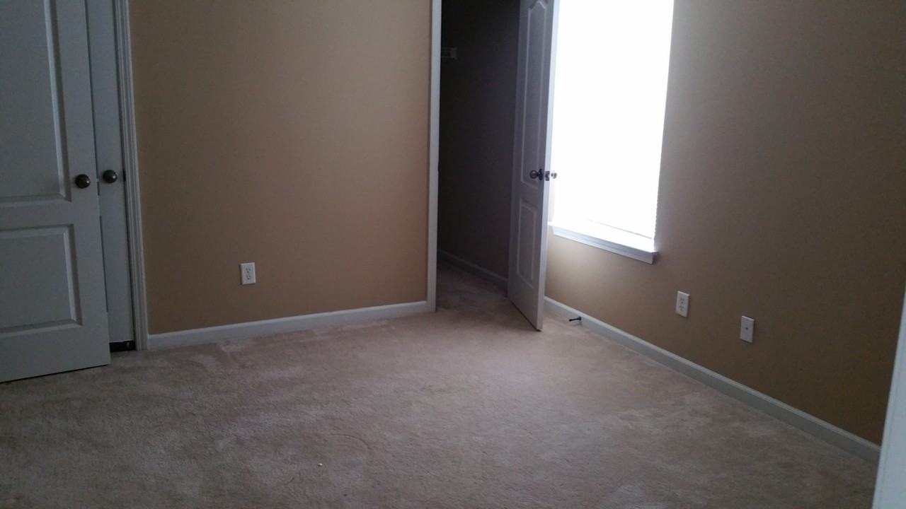 10179 Macon Cove - Photo 2 of 6