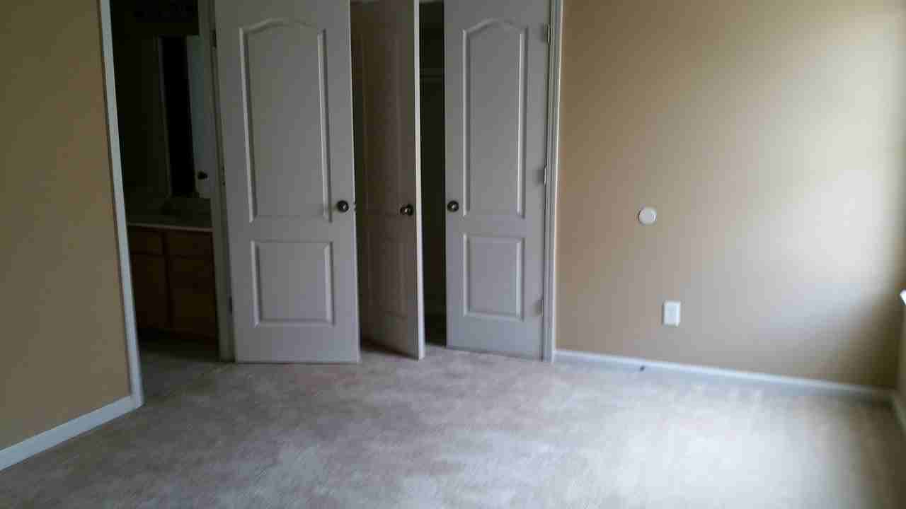 10179 Macon Cove - Photo 3 of 6