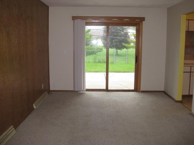 8065 N 50th St - Photo 3 of 9