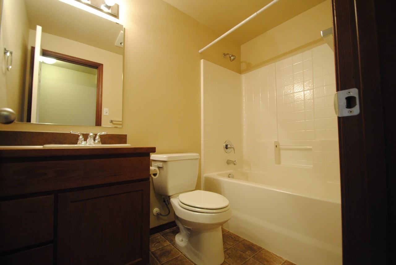 4754 145th Pl NE - Photo 3 of 11