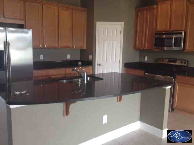 10012 Lethbridge Dr - Photo 3 of 10