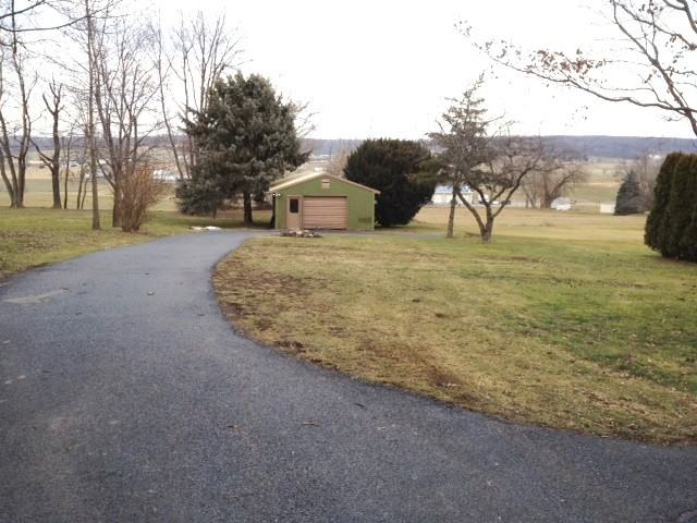 2085 Main St - Photo 3 of 13