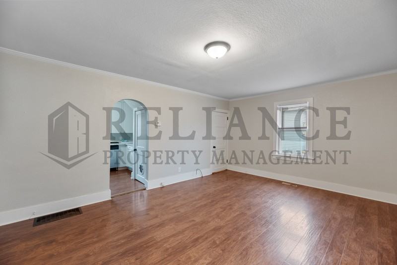 1119 S Lulu Ave - Photo 6 of 20