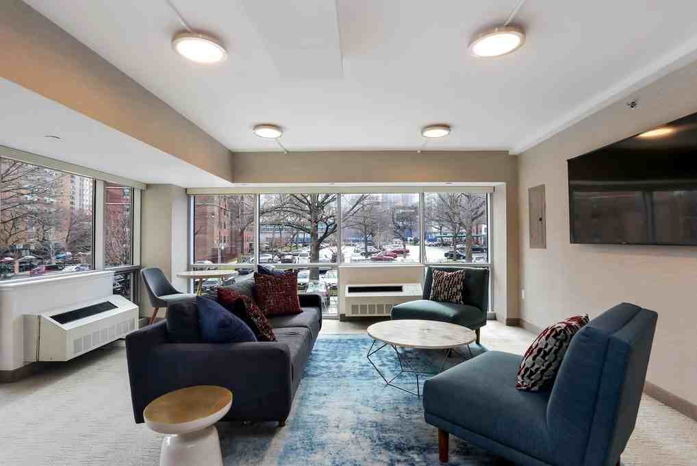 The Andrea - Photo 4 of 5