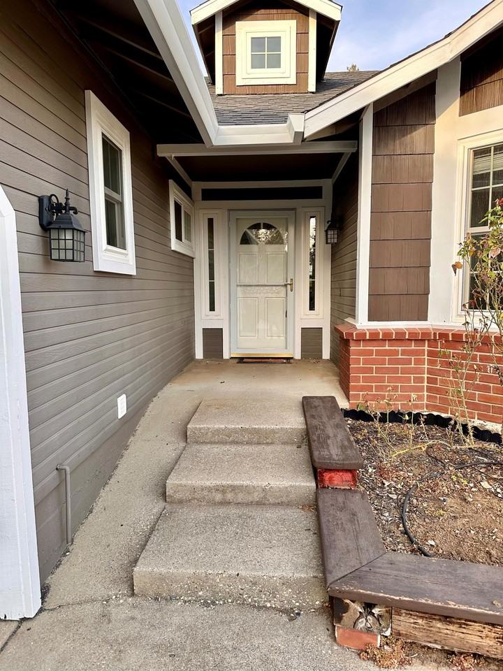 148 Castlemont Dr #1 - Photo 6 of 37