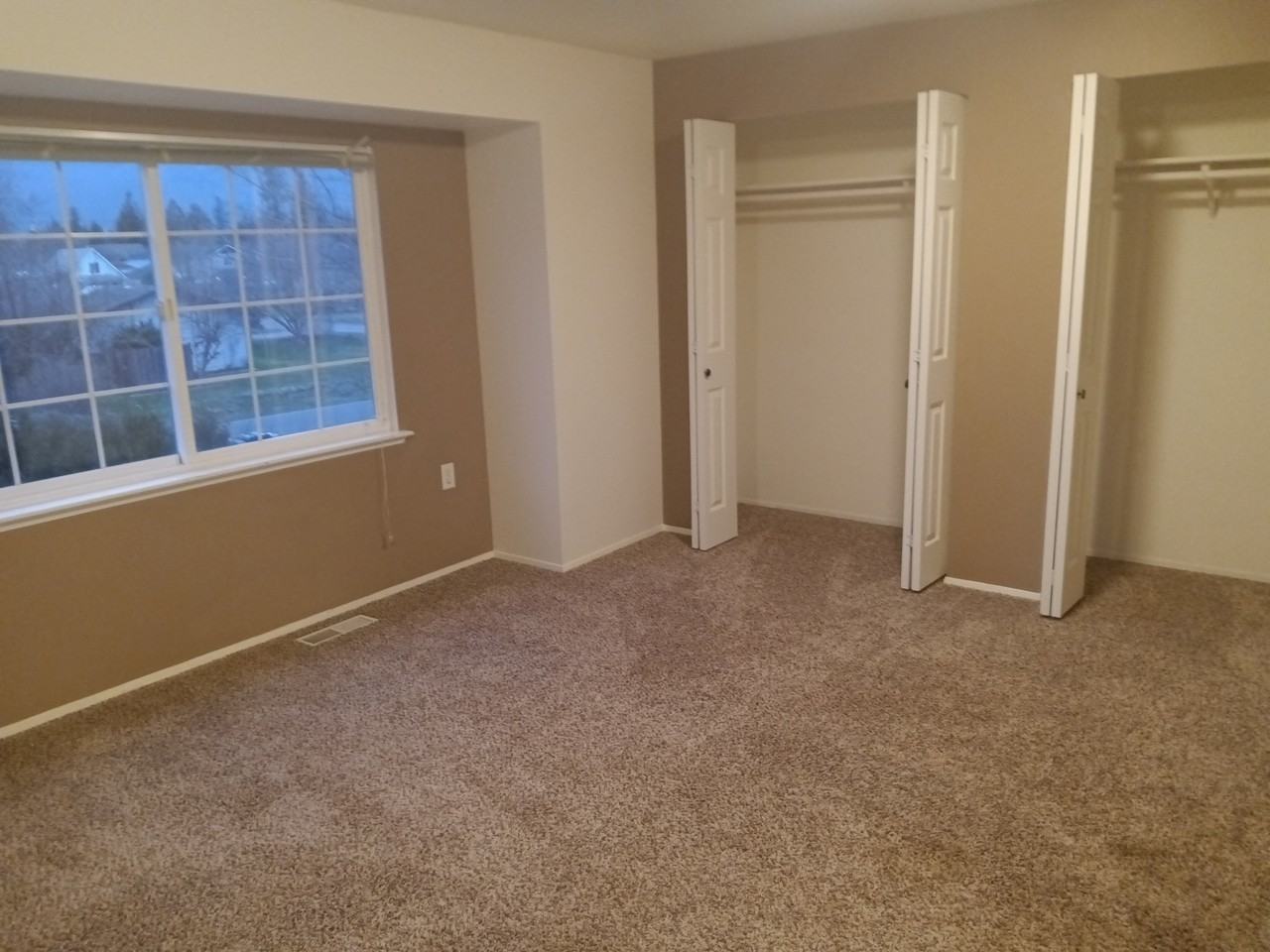 521 Alexander St #521 - Photo 2 of 11