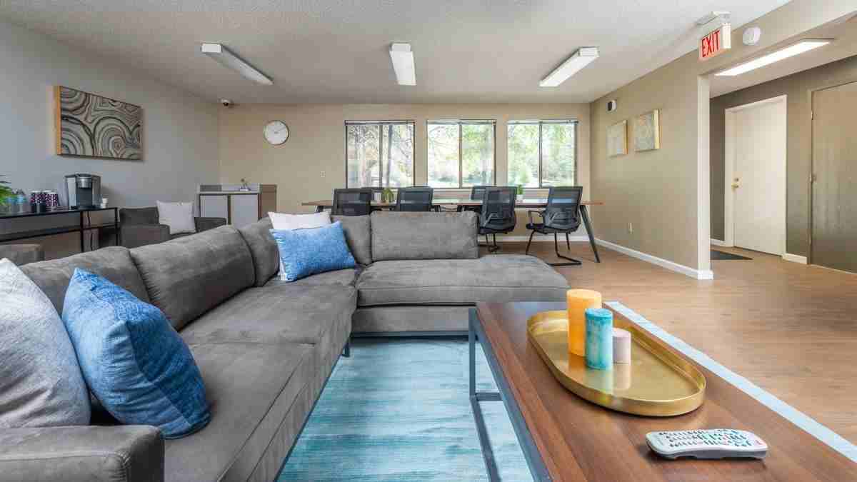 1617 North Virginia Street - Photo 5 of 6