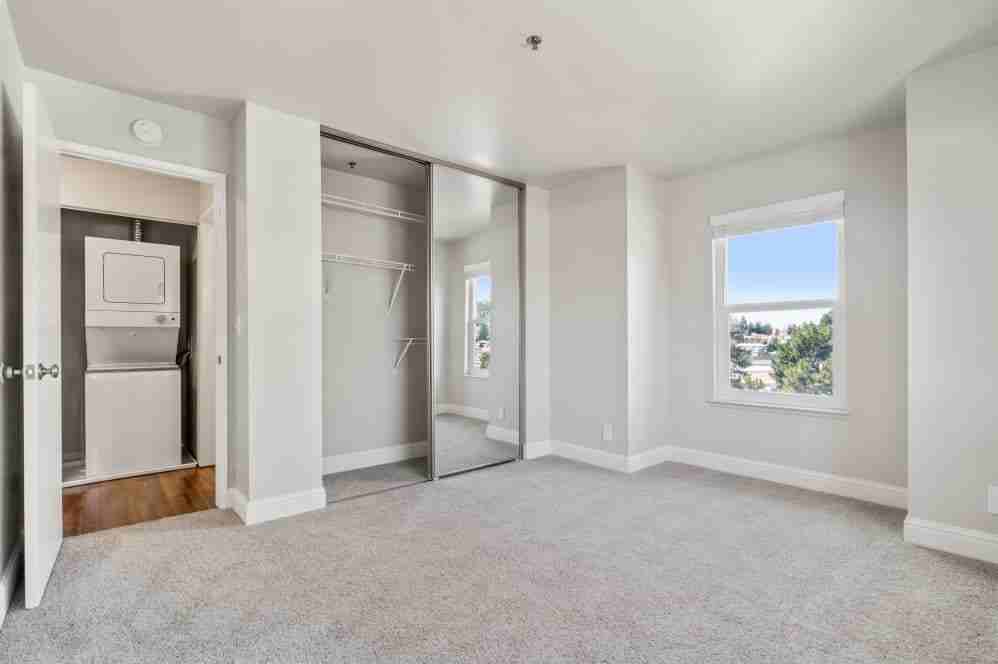 20800 Lake Chabot Rd - Photo 2 of 7