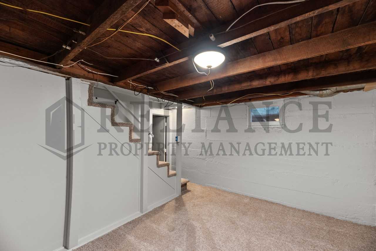 1119 S Lulu Ave - Photo 2 of 20