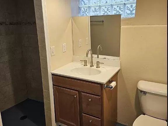 46 Lowell Ave Ne - Photo 2 of 34