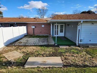 101 Patricia Ave Apt A - Photo 2 of 8