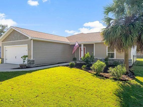 803 W 17th St - Photo 2 of 26