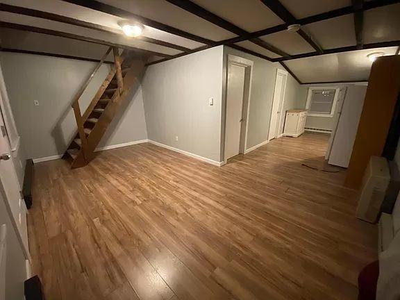 380 Main St - Photo 3 of 16