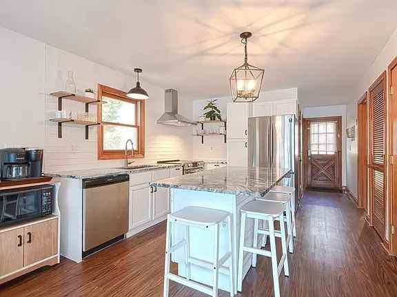 118 Hemlock Dr - Photo 3 of 26