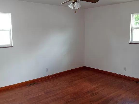 4715 Pennsylvania Ave - Photo 3 of 15