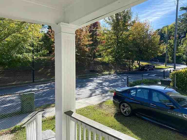 395 Lawton St Sw - Photo 2 of 19