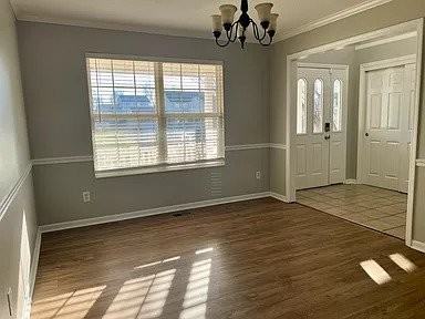 2790 Rochester Ave - Photo 2 of 12