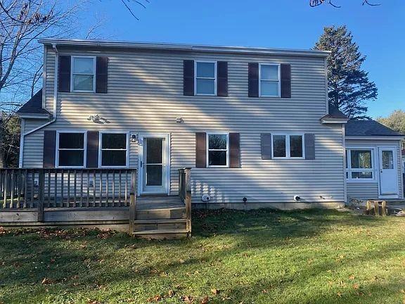 683 River Rd - Photo 2 of 17