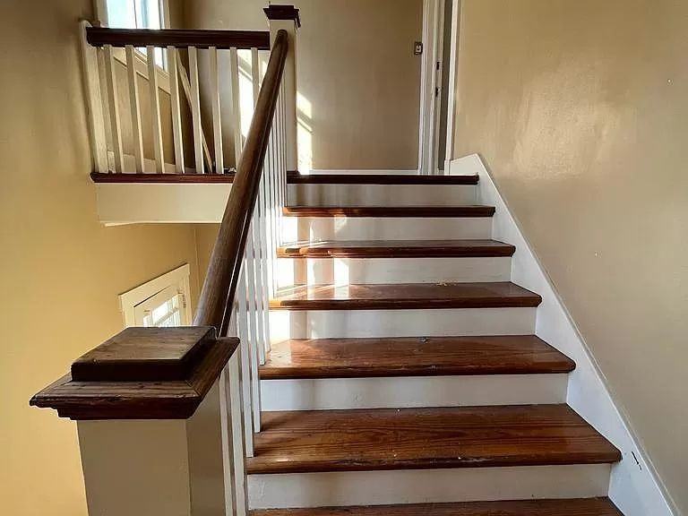 932 Picheloup Pl - Photo 3 of 7