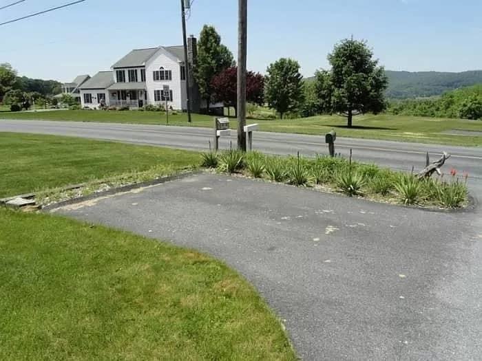 300 W Church Rd - Photo 2 of 11