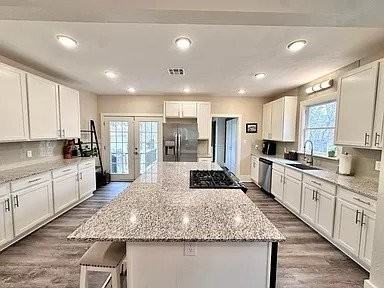 528 Nw 25th St - Photo 3 of 6