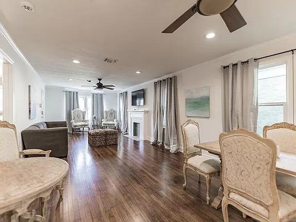 2409 Nw 20th St - Photo 2 of 12