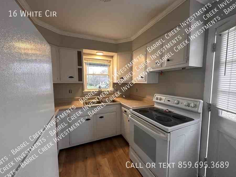 16 White Cir - Photo 3 of 13