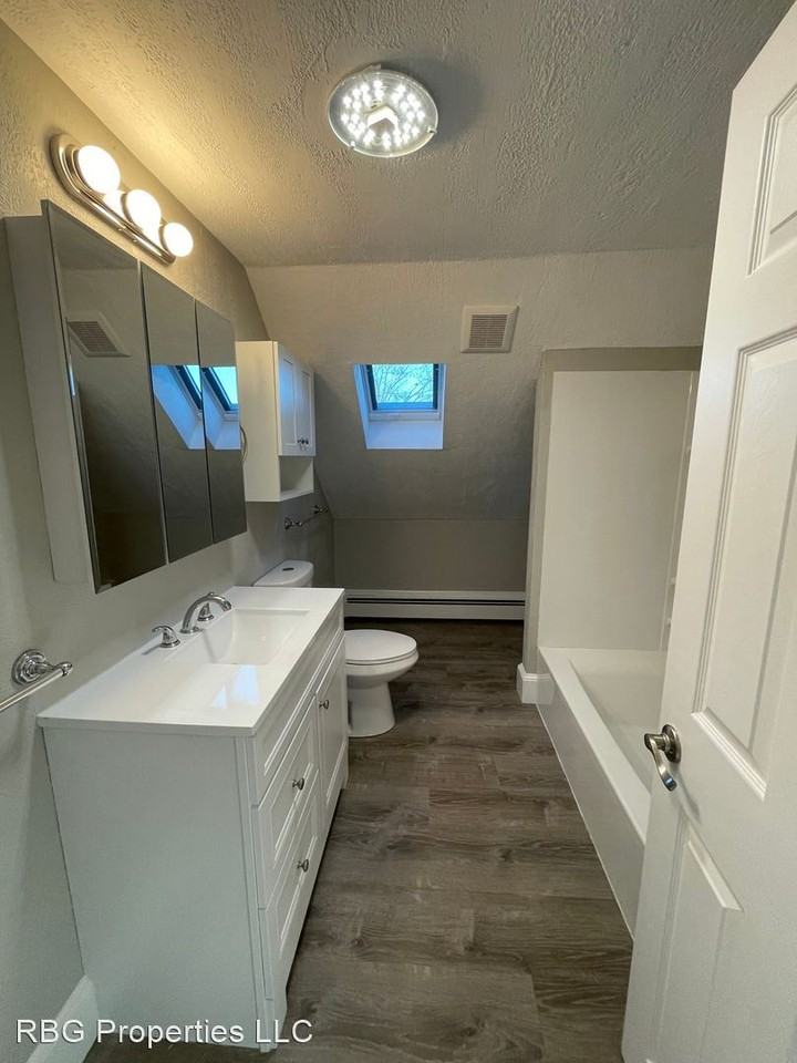 117 North - Photo 3 of 27