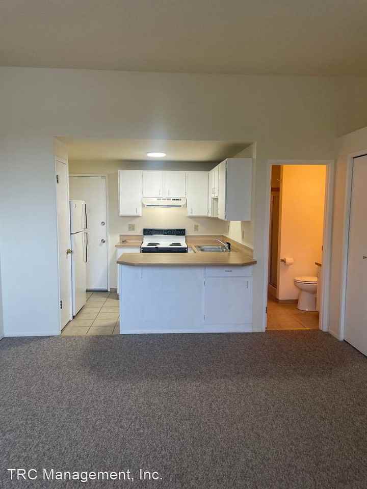 6325 Evergreen Way - Photo 2 of 5