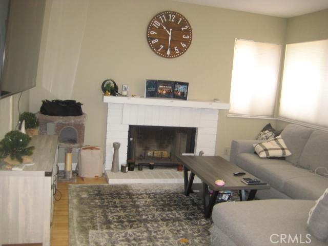 27745 Desert Pl - Photo 3 of 16