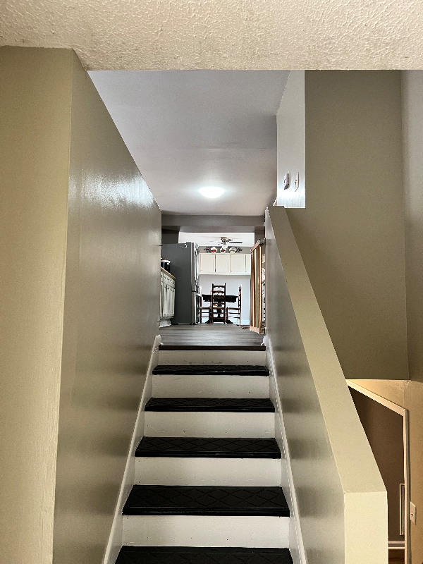 1405 Cambridge Dr - Photo 3 of 27