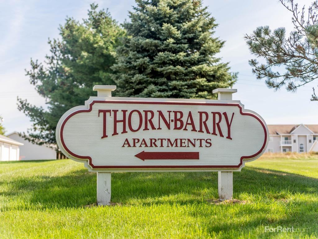 Thorn Barry Apartments - Photo 2 of 19